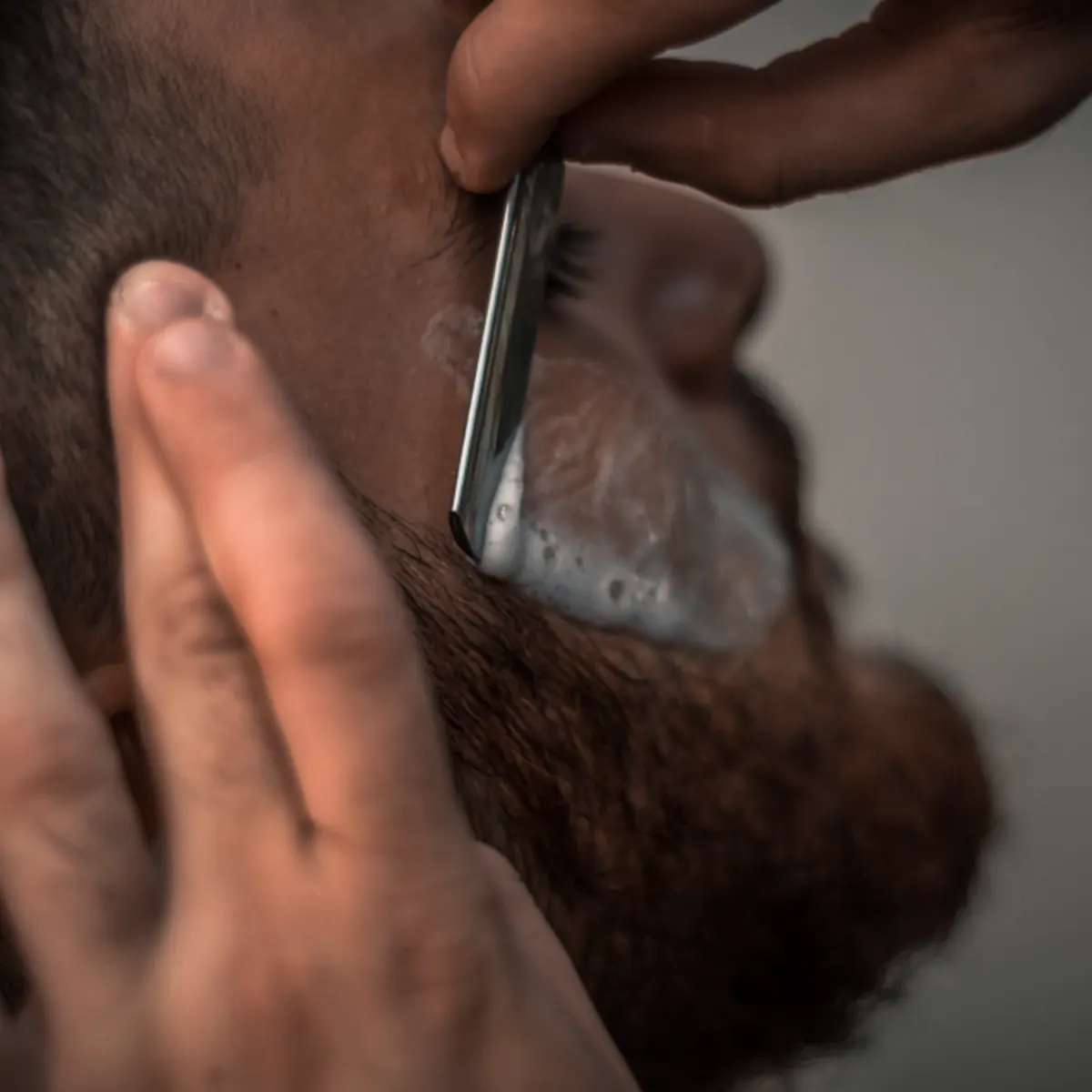 حلاق مقص نيل القاهرة